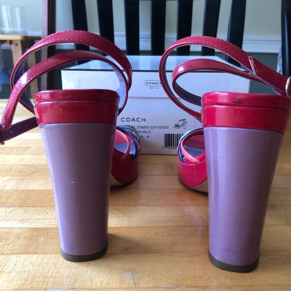 Coach Jennifer  7.5 - Picture 5 of 9